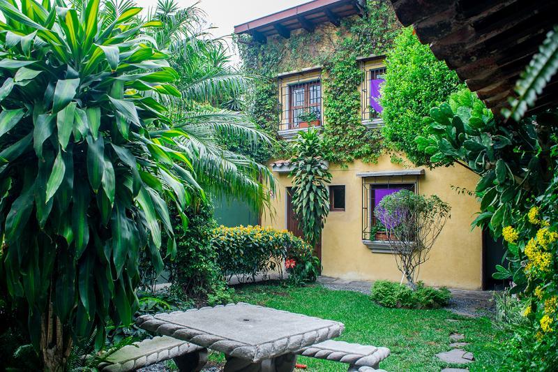 Hotel Casa Rustica By Ahs Antigua ภายนอก รูปภาพ
