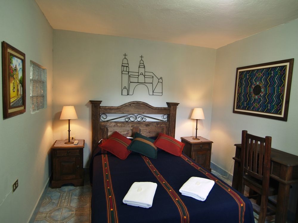 Hotel Casa Rustica By Ahs Antigua ภายนอก รูปภาพ